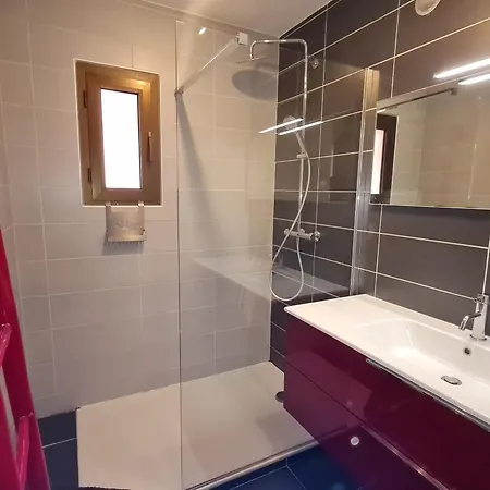 Climatise Avec Piscine, 3 Pieces, 6 Personnes, Golfe De Saint-tropez - Fr-1-780-58 Apartament *